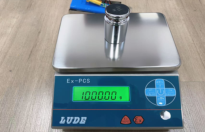 EX-PCS Series Explosion-Proof Electronic Balance: Empowering a UAE Weighing Enterprise to Break Through Production Bottlenecks